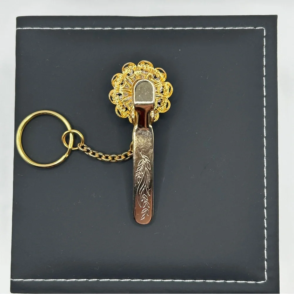 Vintage Kings - Key Finder Los Angeles Turquoise Simulated Stone Flower
